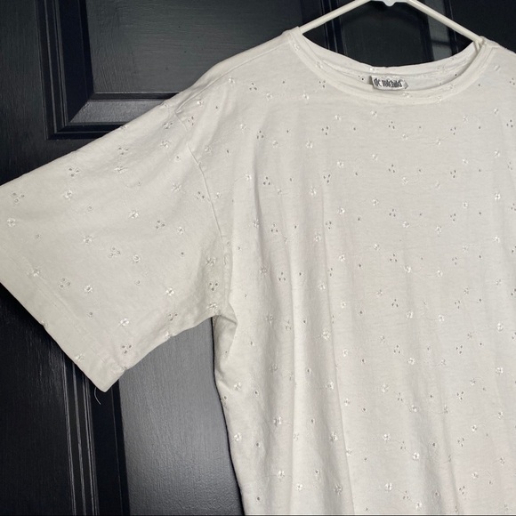 Vintage de Rotchild White Eyelet Short Sleeve Crewneck Tee Size Large - Picture 2 of 5
